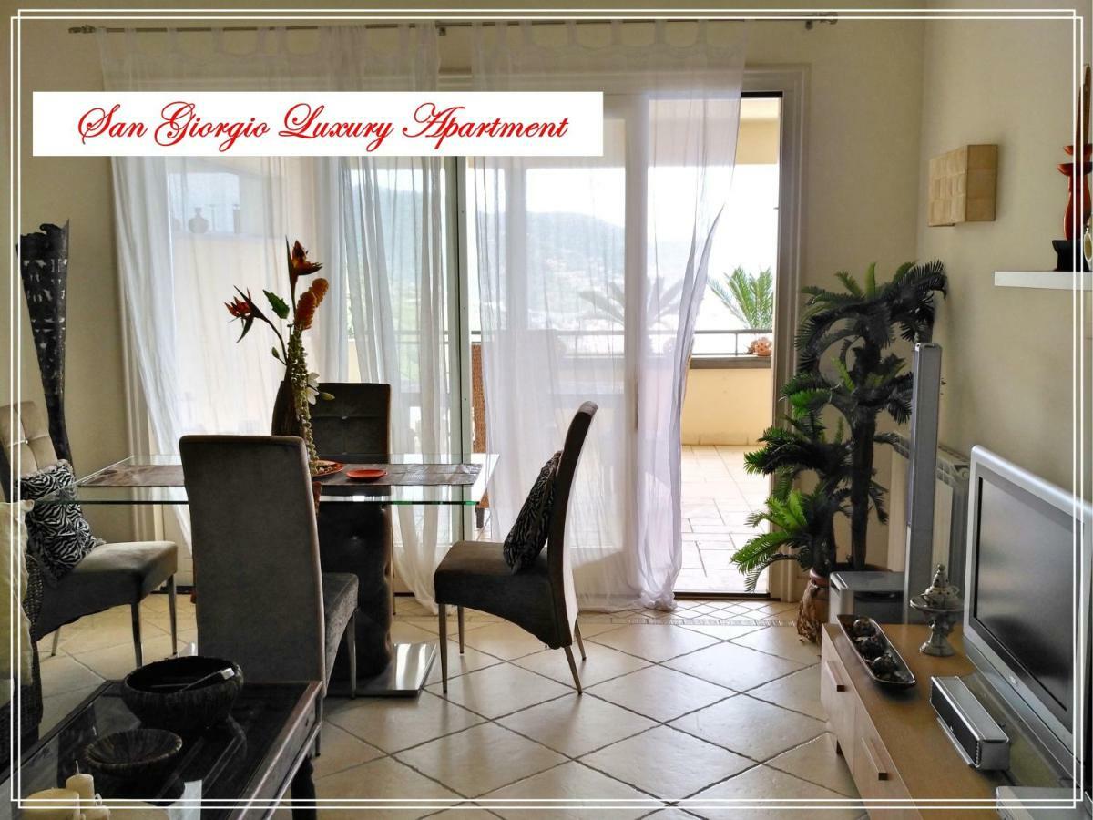 San Giorgio Luxury Apartment Taormina-Panoramic Pool & Parking Space Exterior photo